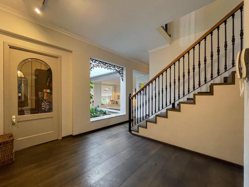 4 Bedroom Property for Sale in Hout Bay Western Cape